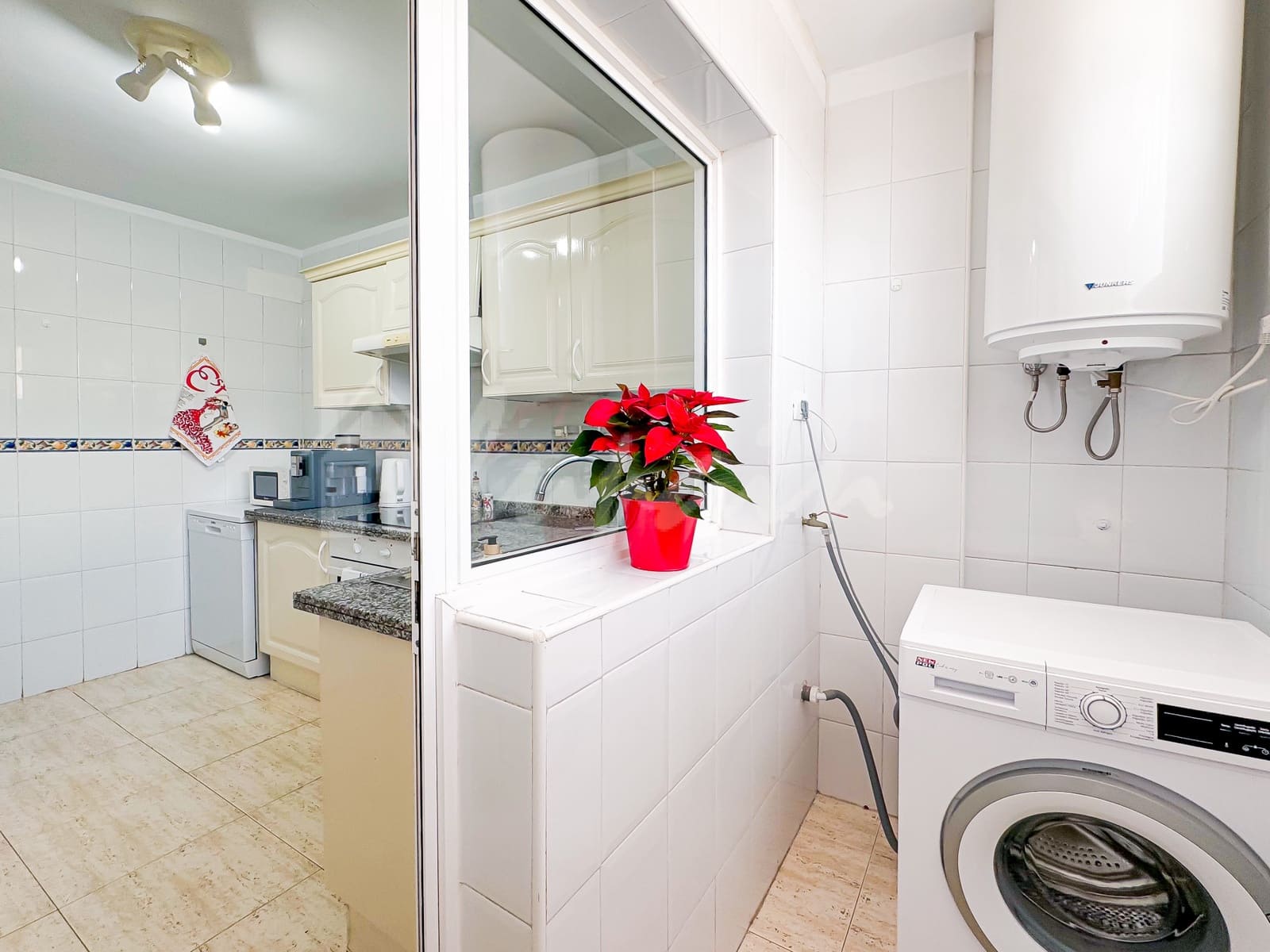 4 sypialnia Apartament na sprzedaż w Playa del Duque z basenem - 445 000 € (Ref: 9341773)