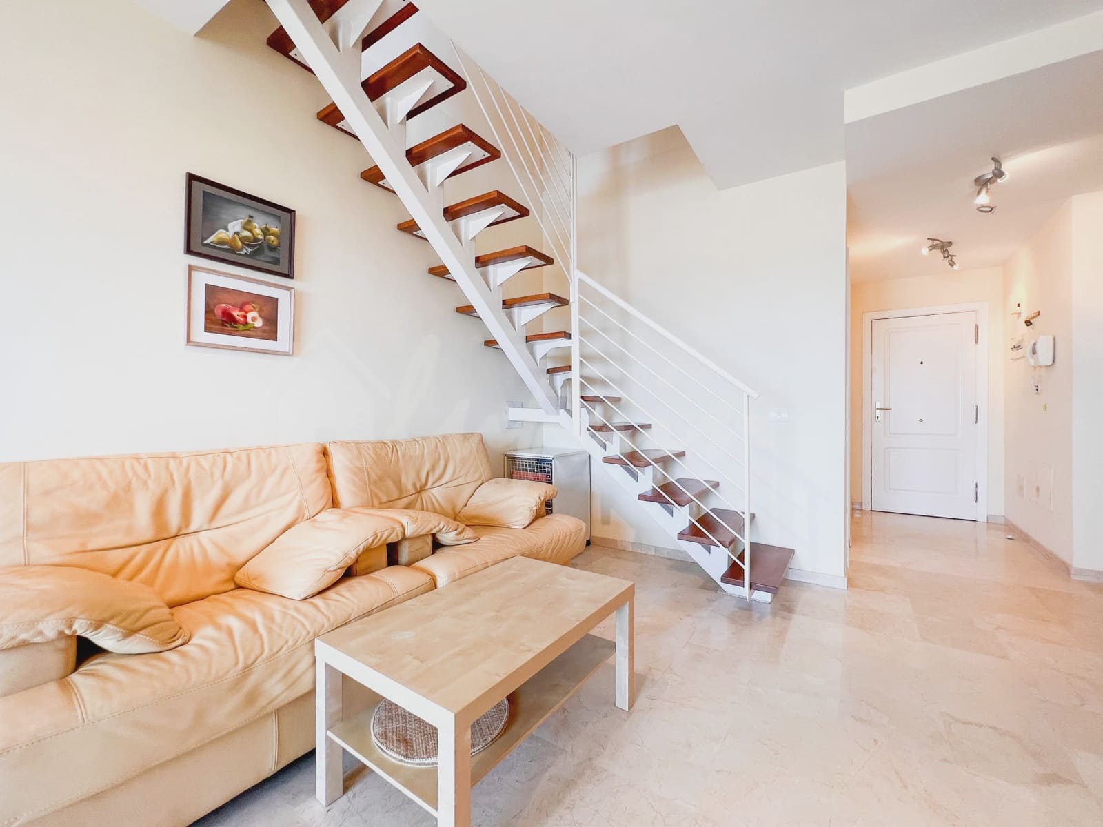 2 makuuhuone Kattohuoneisto myytävänä paikassa Palm-Mar mukana uima-altaan - 459 000 € (Ref: 9341774)