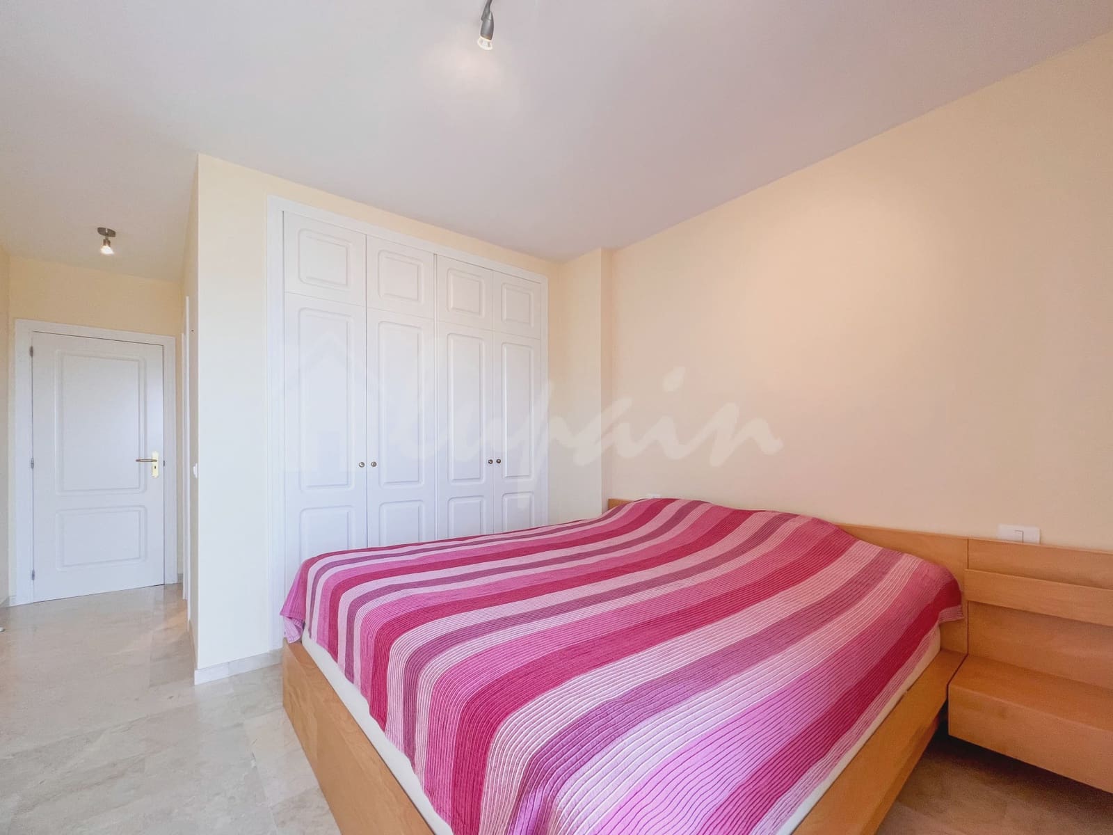 2 makuuhuone Kattohuoneisto myytävänä paikassa Palm-Mar mukana uima-altaan - 459 000 € (Ref: 9341774)