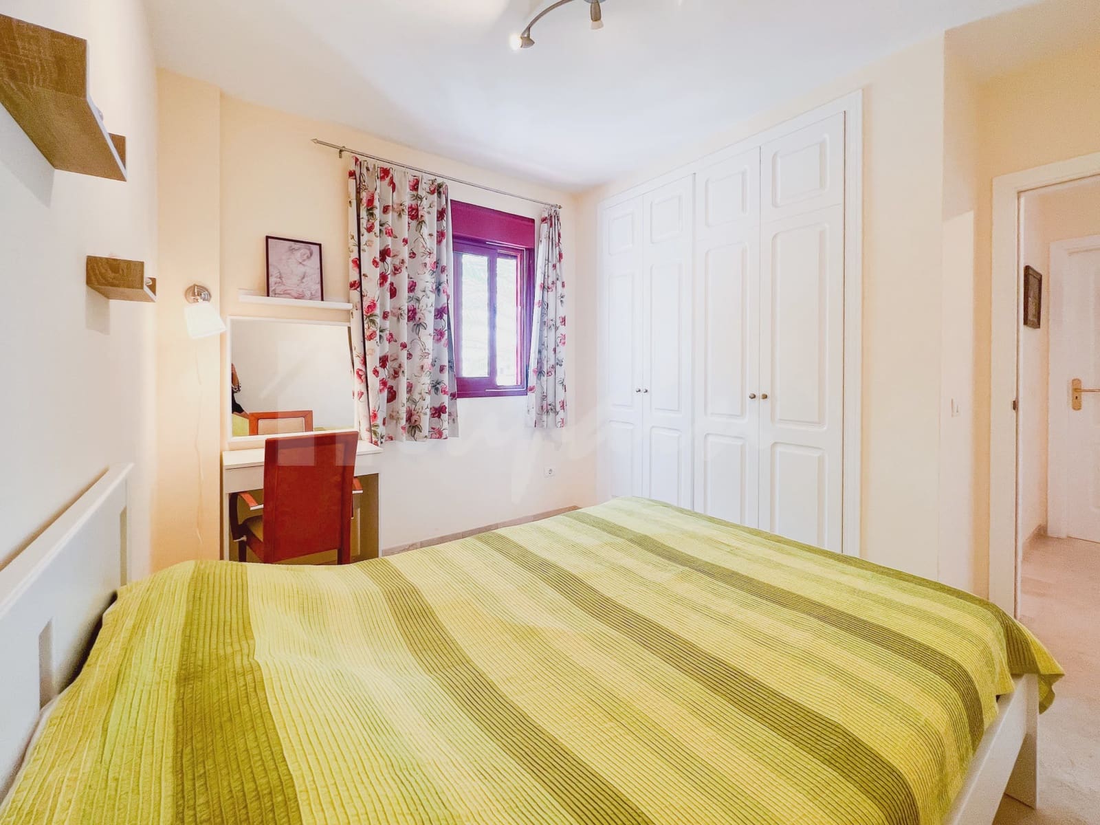 2 makuuhuone Kattohuoneisto myytävänä paikassa Palm-Mar mukana uima-altaan - 459 000 € (Ref: 9341774)