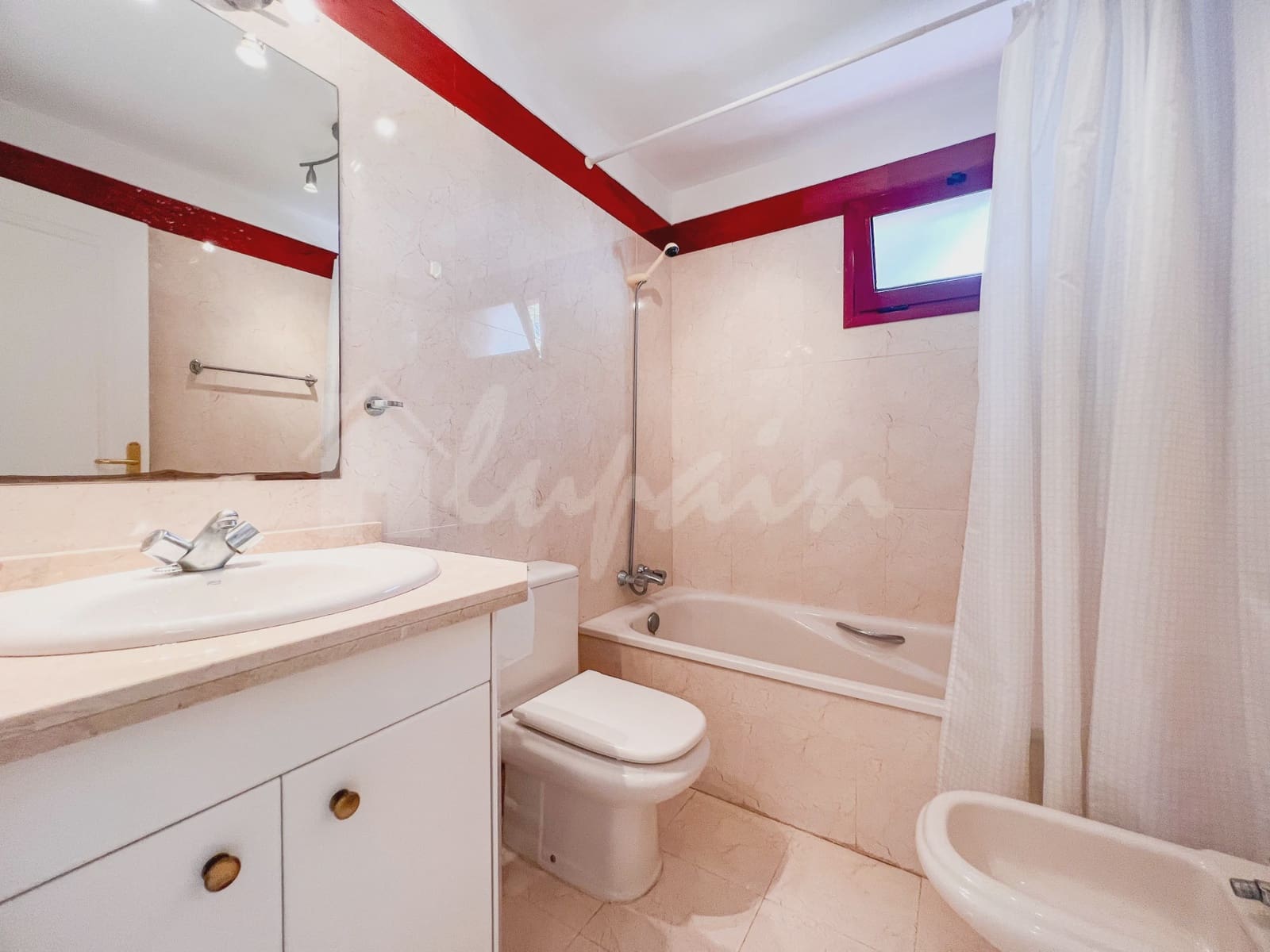 2 makuuhuone Kattohuoneisto myytävänä paikassa Palm-Mar mukana uima-altaan - 459 000 € (Ref: 9341774)