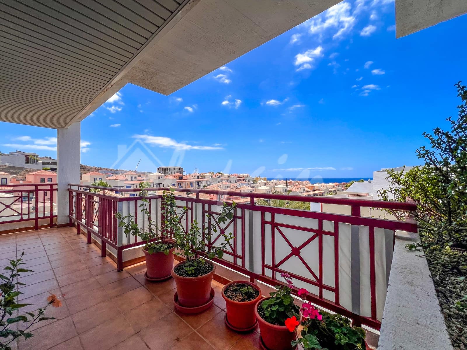 2 soveværelse Penthouse til salg i Palm-Mar med swimmingpool - € 459.000 (Ref: 9341774)