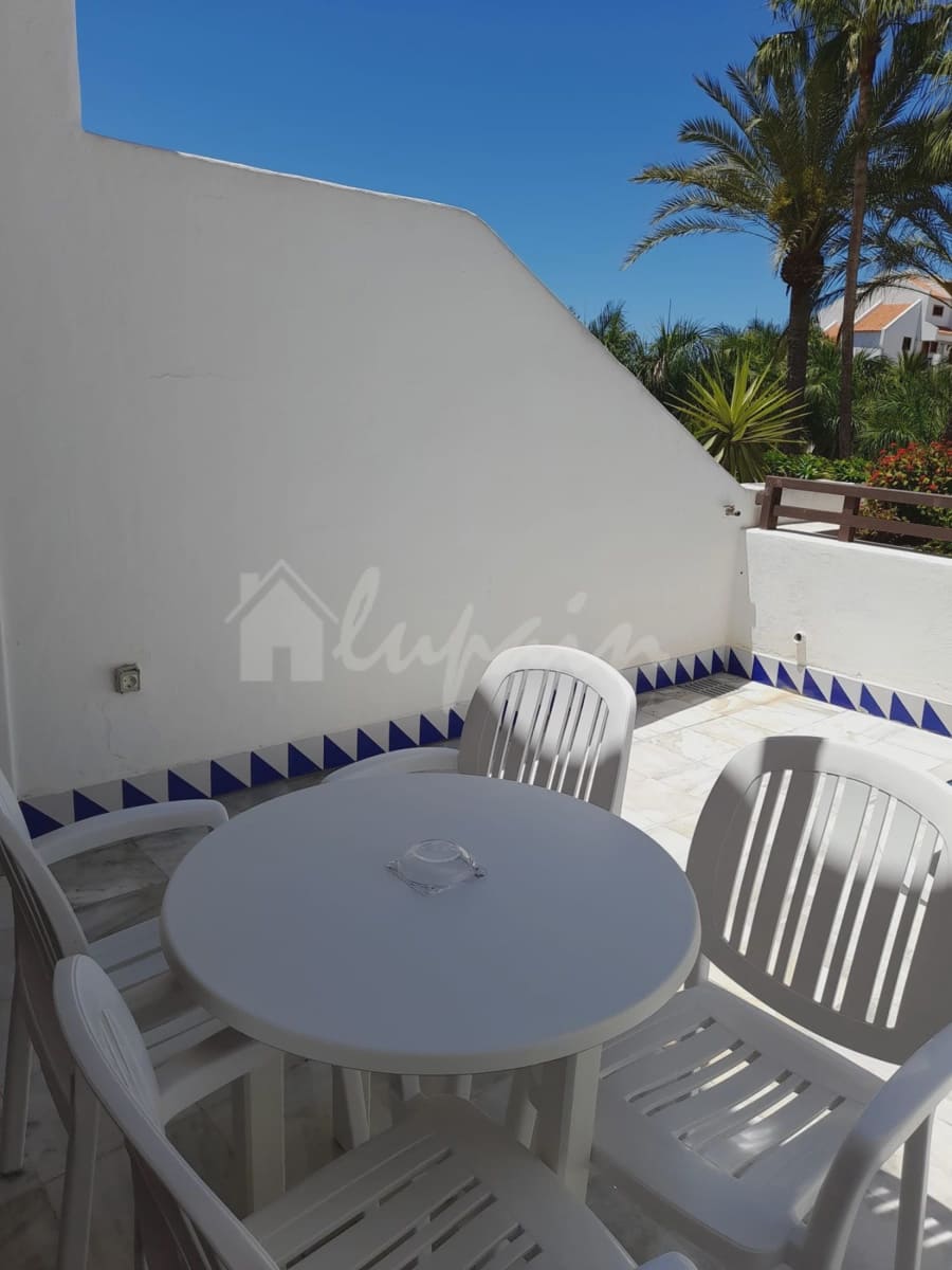 Studio te koop in Playa de las Americas met zwembad - € 359.950 (Ref: 9341777)