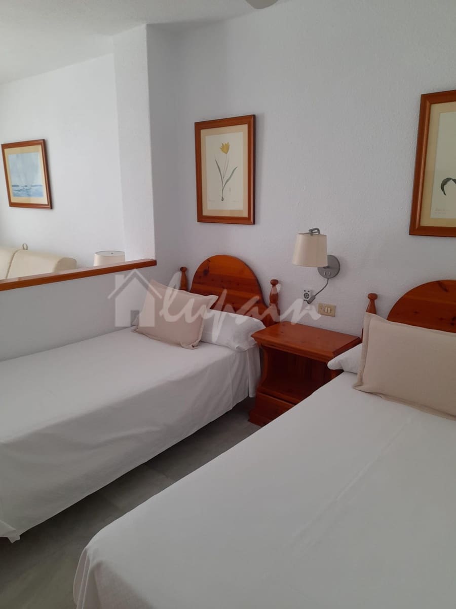 Estúdio para venda em Playa de las Americas com piscina - 359 950 € (Ref: 9341777)