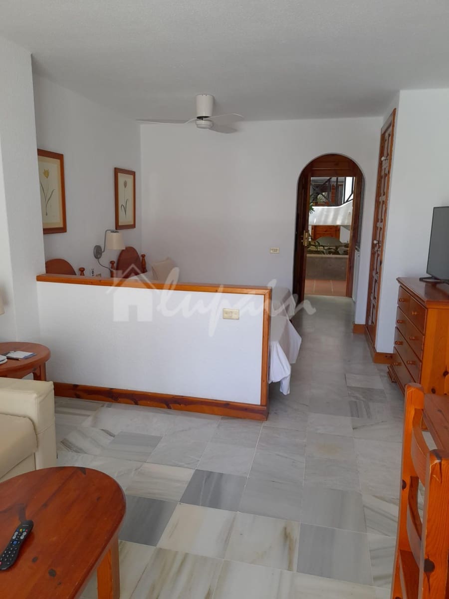 Estúdio para venda em Playa de las Americas com piscina - 359 950 € (Ref: 9341777)