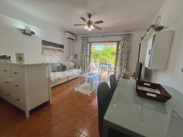 Apartament na sprzedaż w San Eugenio, Adeje z basenem - 250 000 € (Ref: 9341778)