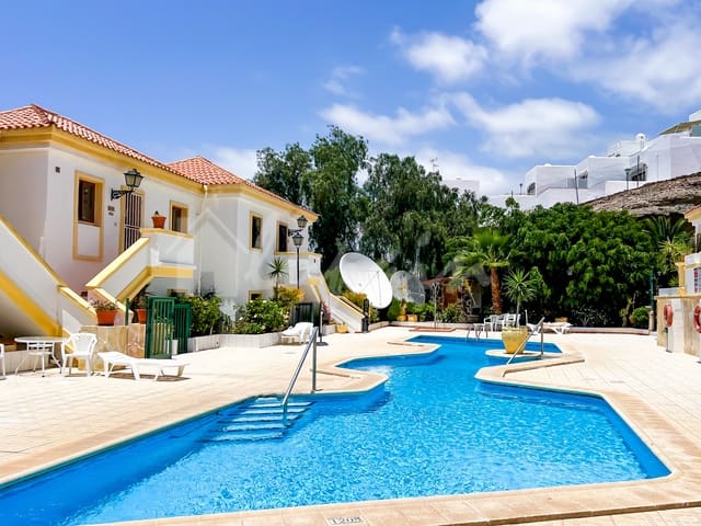 2 sypialnia Apartament na sprzedaż w Torviscas Centro y Alto, Adeje z basenem - 525 000 € (Ref: 9344171)