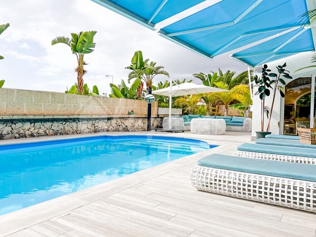 4 soverom Villa til salgs i El Madroñal, Adeje med svømmebasseng - € 1 650 000 (Ref: 9348786)