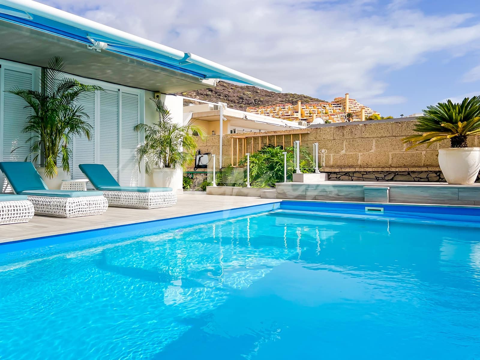 4 soveværelse Villa til salg i El Madronal med swimmingpool - € 1.650.000 (Ref: 9348786)