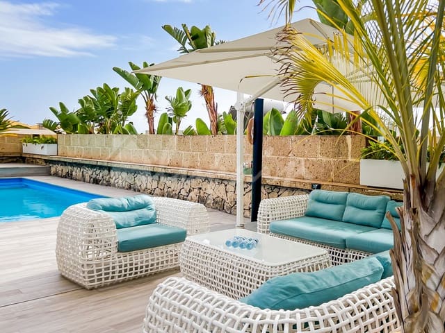 4 soverom Villa til salgs i El Madroñal, Adeje med svømmebasseng - € 1 650 000 (Ref: 9348786)