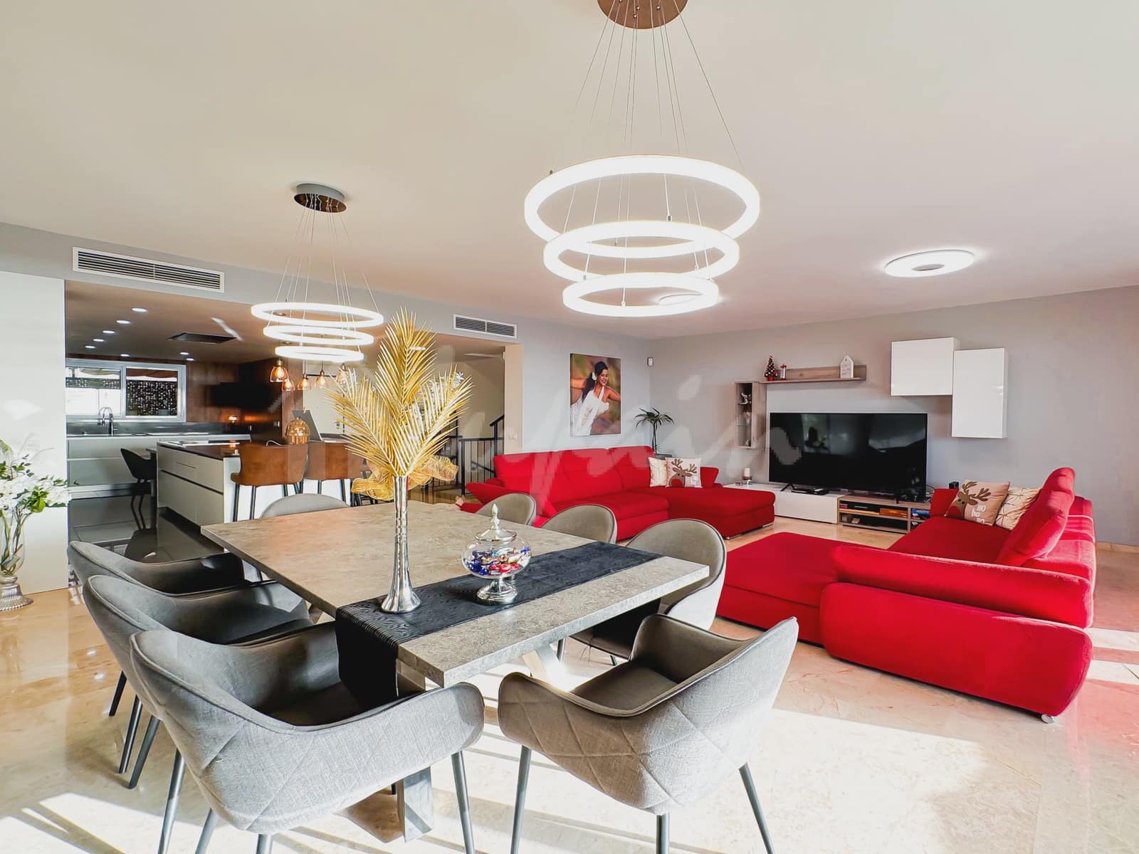 4 makuuhuone Huvila myytävänä paikassa Puerto Santiago mukana uima-altaan - 995 000 € (Ref: 9348788)