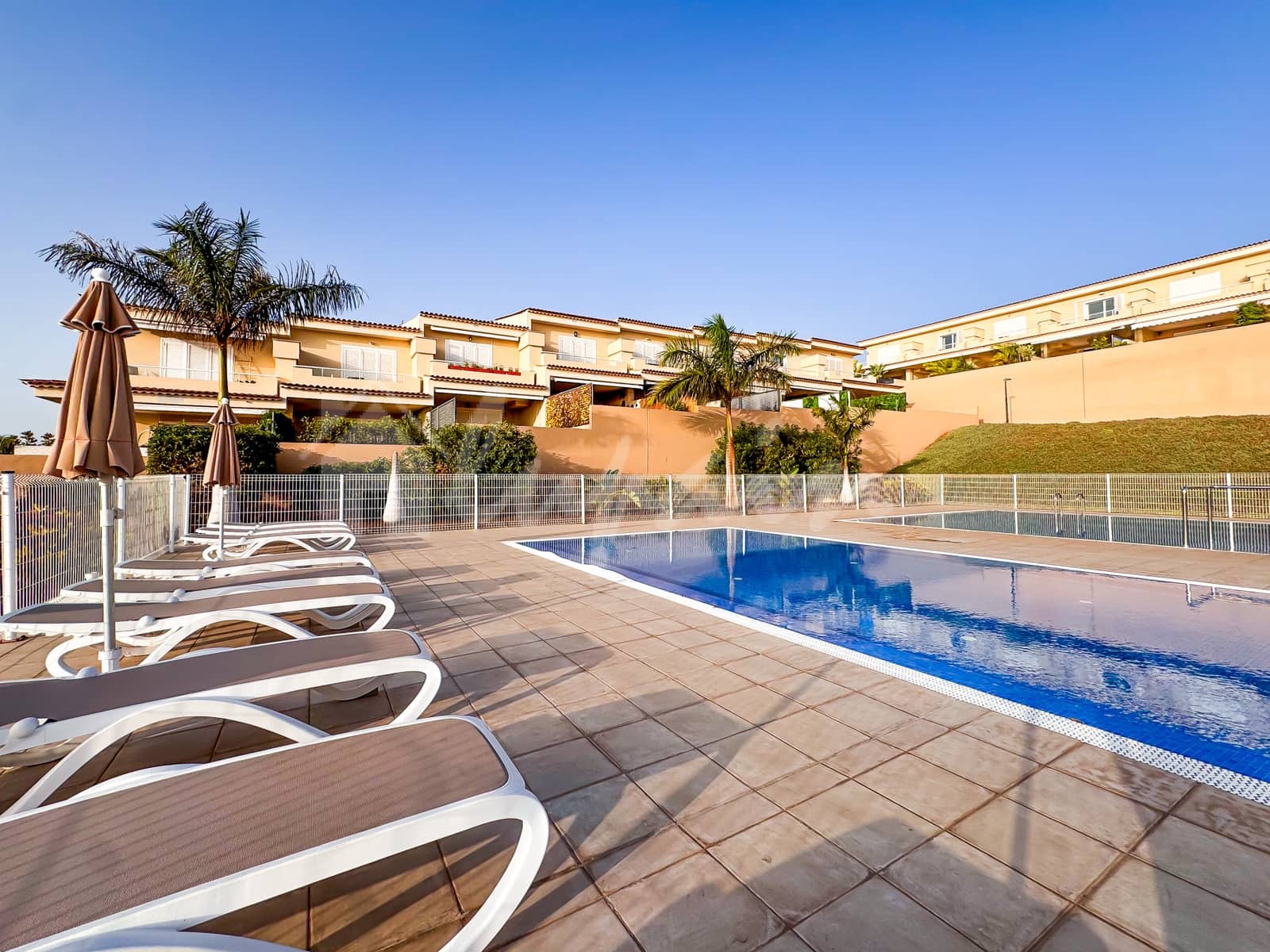 4 makuuhuone Huvila myytävänä paikassa Puerto Santiago mukana uima-altaan - 995 000 € (Ref: 9348788)