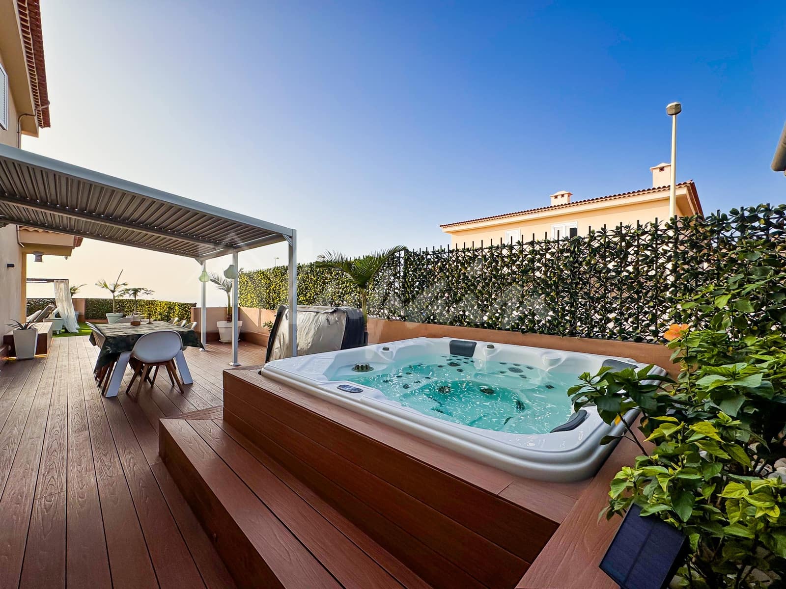 4 makuuhuone Huvila myytävänä paikassa Puerto Santiago mukana uima-altaan - 995 000 € (Ref: 9348788)