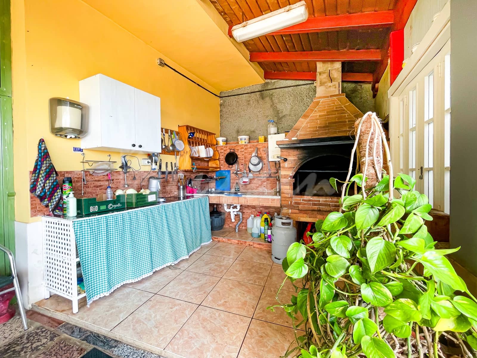 3 bedroom Villa for sale in Granadilla de Abona with garage - € 850,000 (Ref: 9348789)