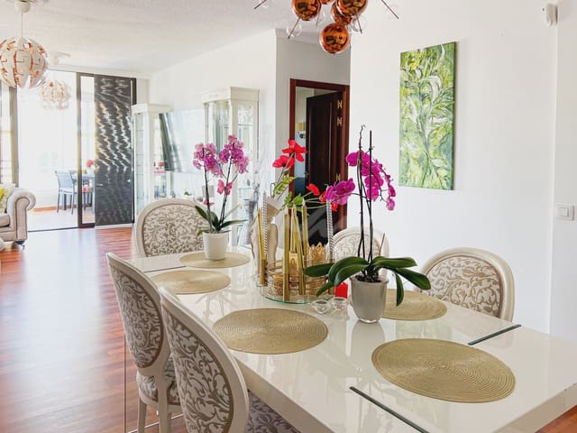 5 soverom Villa til salgs i Torviscas Centro y Alto, Adeje - € 625 000 (Ref: 9348790)