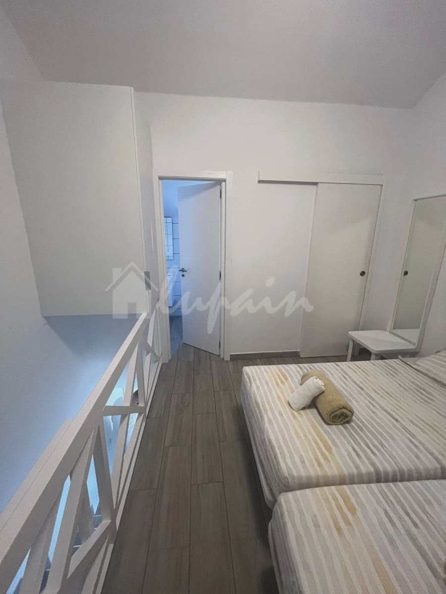 2 soveværelse Lejlighed til salg i Playa de las Americas med swimmingpool - € 470.000 (Ref: 9348791)