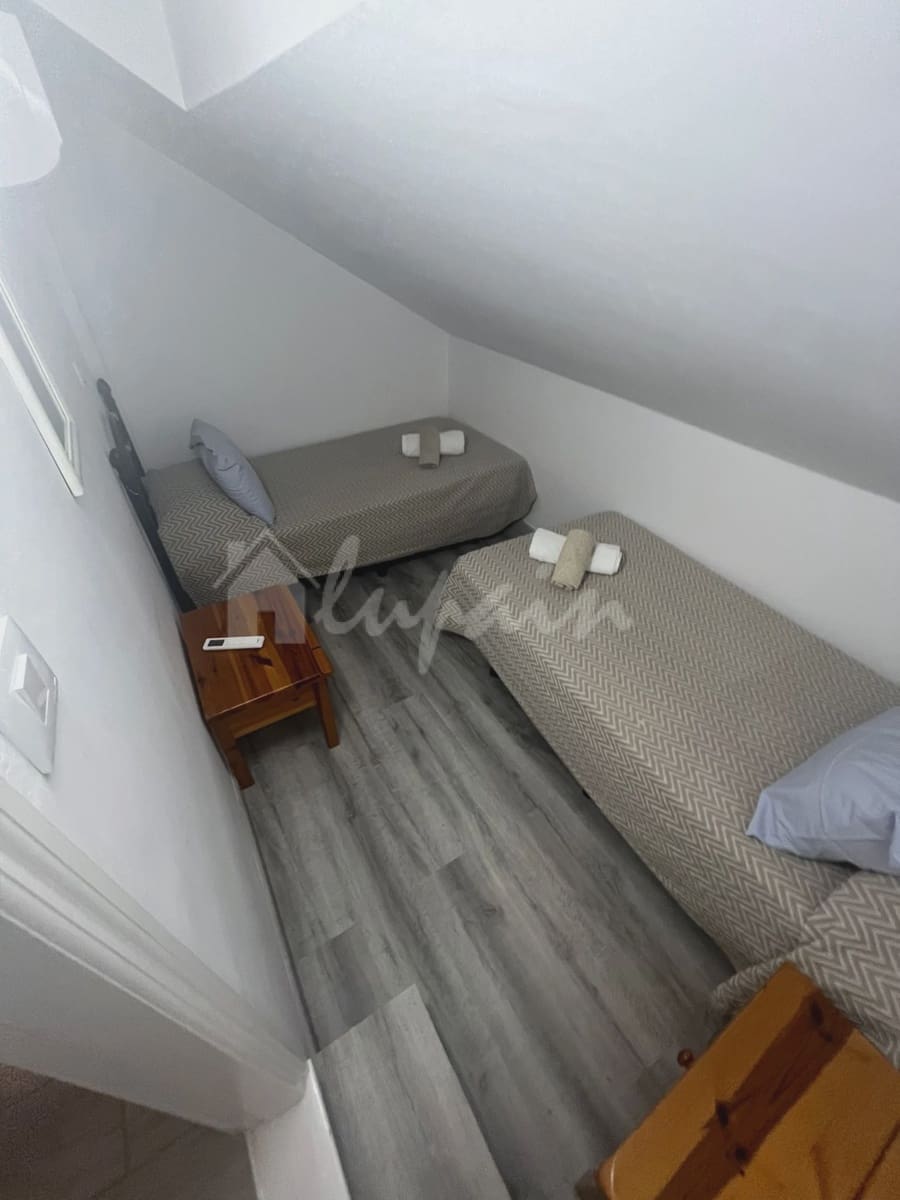 2 soveværelse Lejlighed til salg i Playa de las Americas med swimmingpool - € 470.000 (Ref: 9348791)