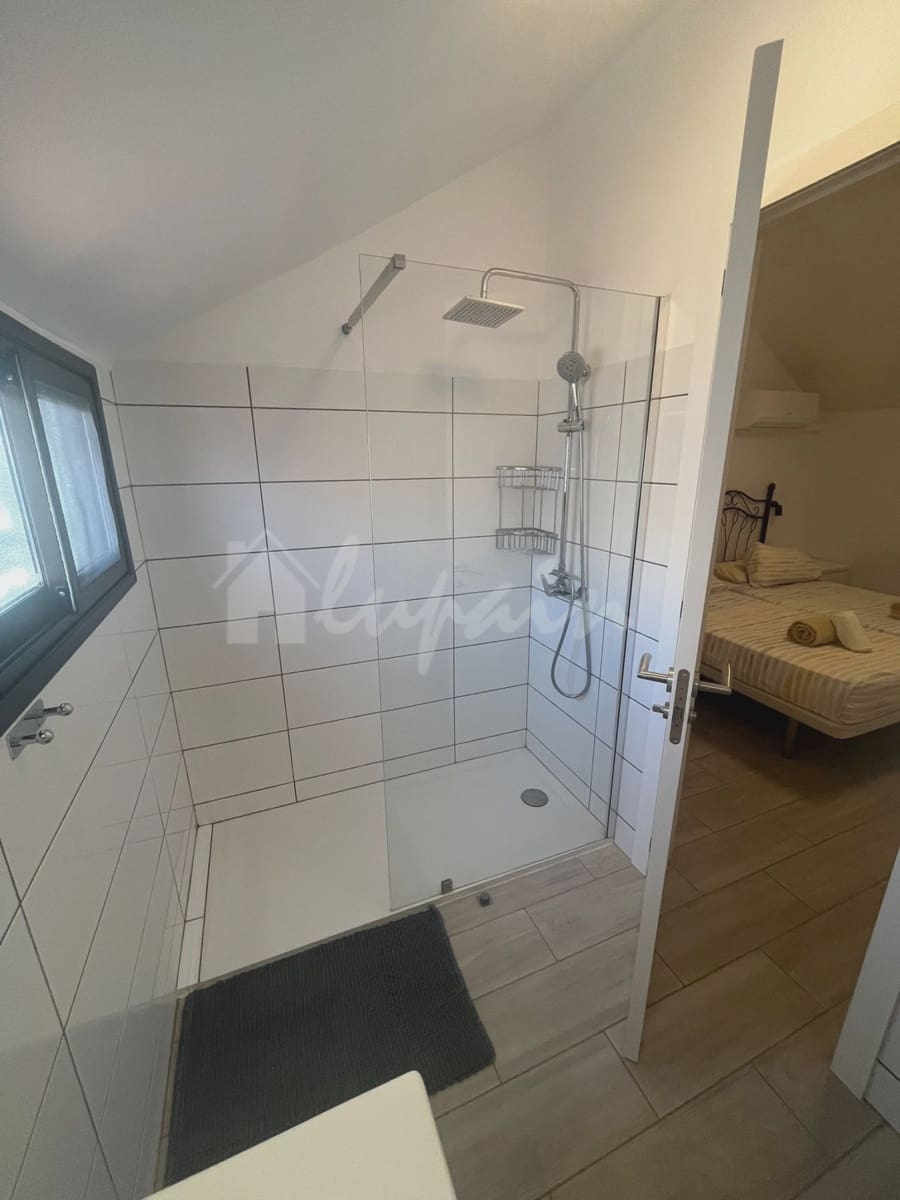 2 soveværelse Lejlighed til salg i Playa de las Americas med swimmingpool - € 470.000 (Ref: 9348791)