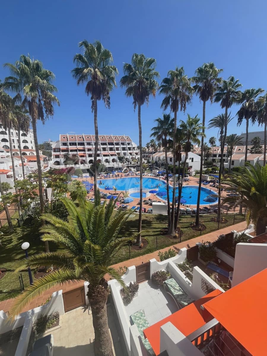 2 soveværelse Lejlighed til salg i Playa de las Americas med swimmingpool - € 470.000 (Ref: 9348791)