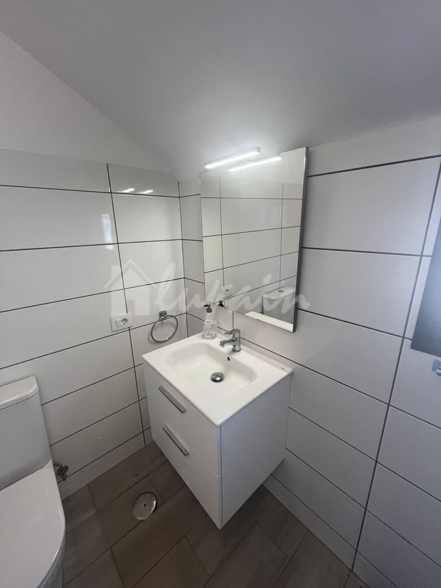 2 slaapkamer Appartement te koop in Playa de las Americas met zwembad - € 470.000 (Ref: 9348791)