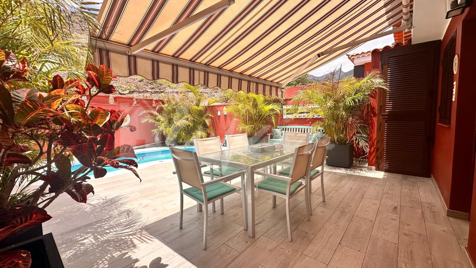 2 slaapkamer Huis te koop in Costa Adeje met zwembad - € 630.000 (Ref: 9355361)