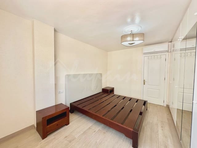 2 quarto Apartamento para venda em Los Cristianos, Arona com piscina - 369 000 € (Ref: 9355362)