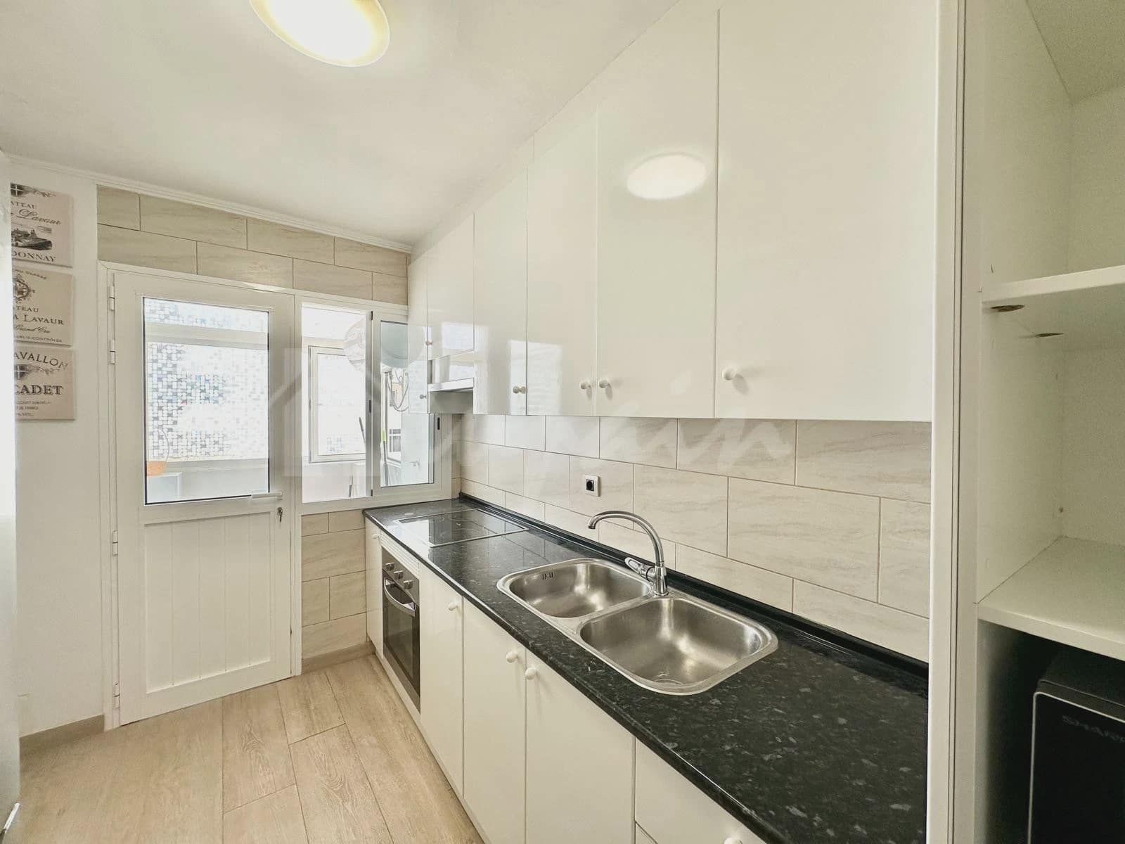 2 quarto Apartamento para venda em Los Cristianos com piscina - 369 000 € (Ref: 9355362)