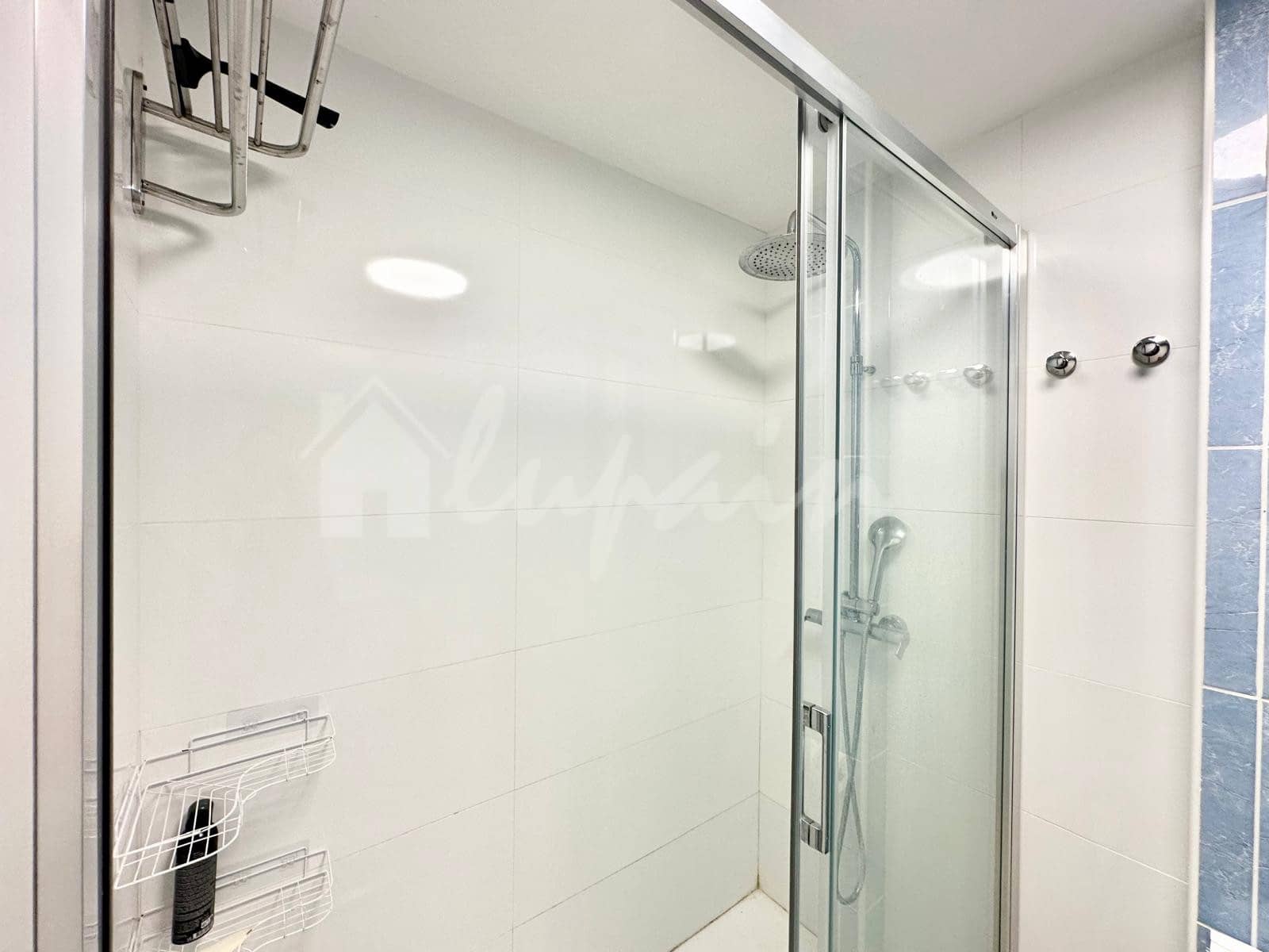 2 makuuhuone Huoneisto myytävänä paikassa Los Cristianos mukana uima-altaan - 369 000 € (Ref: 9355362)