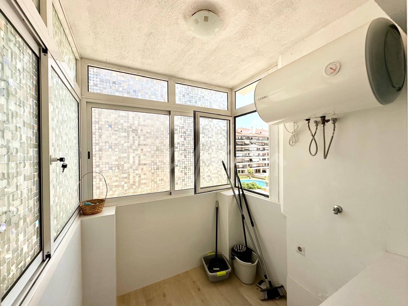 2 makuuhuone Huoneisto myytävänä paikassa Los Cristianos mukana uima-altaan - 369 000 € (Ref: 9355362)