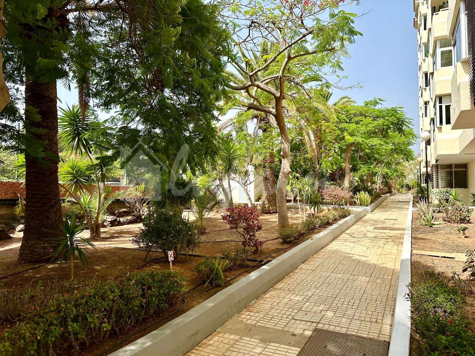 2 makuuhuone Huoneisto myytävänä paikassa Los Cristianos mukana uima-altaan - 369 000 € (Ref: 9355362)