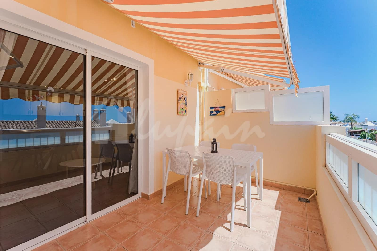 1 bedroom Penthouse for sale in Playa Paraiso with pool - € 289,000 (Ref: 9355363)