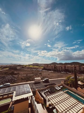 3 soveværelse Villa til salg i Amarilla Golf, San Miguel de Abona med swimmingpool - € 990.000 (Ref: 9355364)