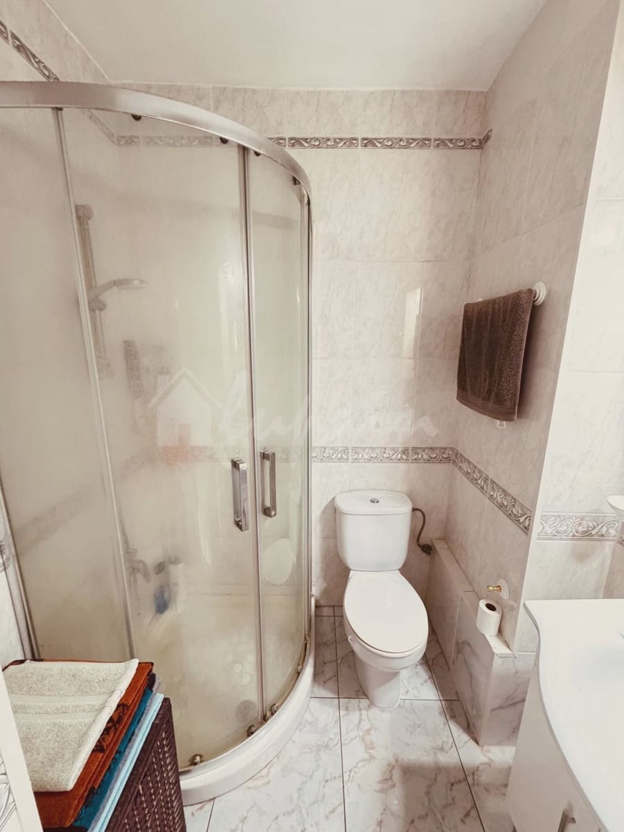 1 soverom Leilighet til salgs i Los Cristianos med svømmebasseng - € 270 000 (Ref: 9372245)