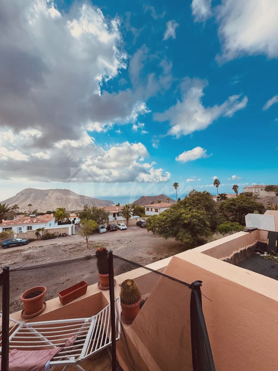 2 soverom Leilighet til salgs i Chayofa med svømmebasseng - € 270 000 (Ref: 9372246)