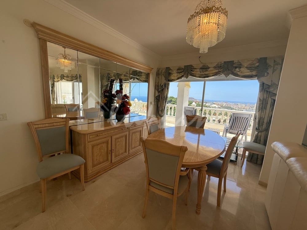 2 bedroom Apartment for sale in San Eugenio with pool - € 499,000 (Ref: 9400132)