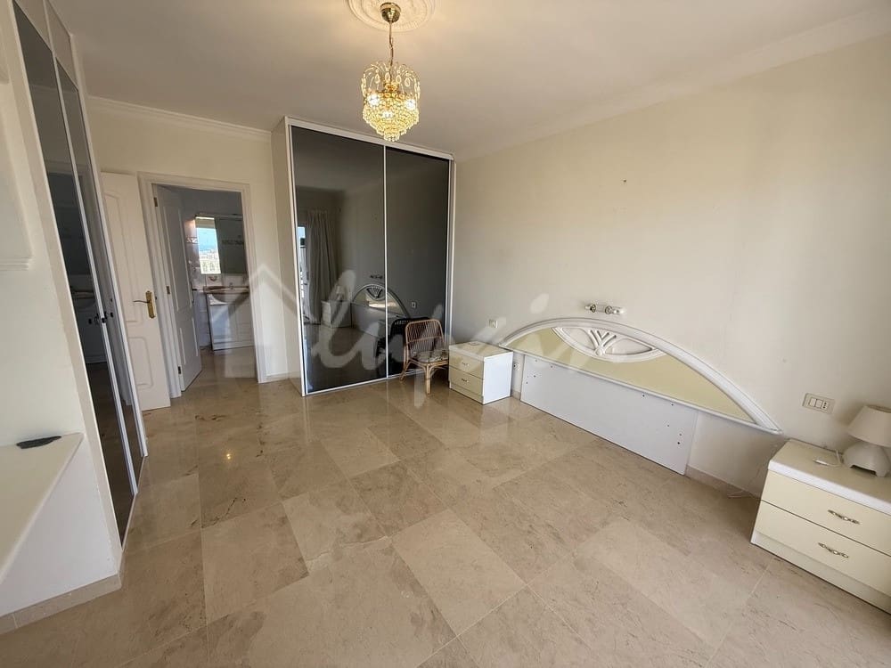 2 bedroom Apartment for sale in San Eugenio with pool - € 499,000 (Ref: 9400132)