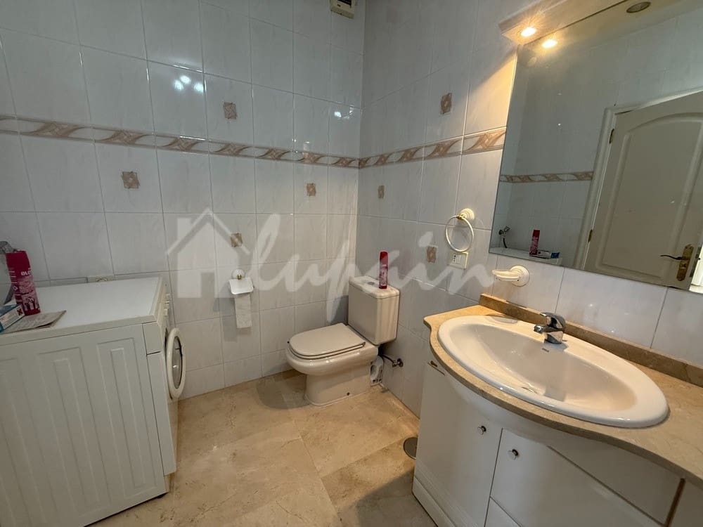 2 bedroom Apartment for sale in San Eugenio with pool - € 499,000 (Ref: 9400132)