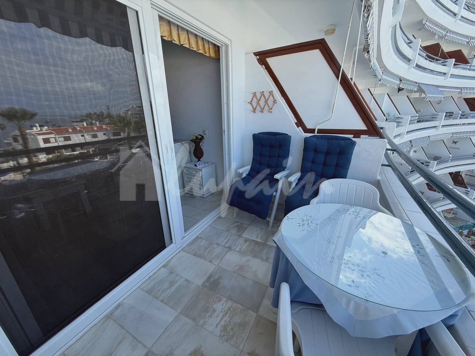 1 bedroom Apartment for sale in San Eugenio with pool - € 425,000 (Ref: 9400133)