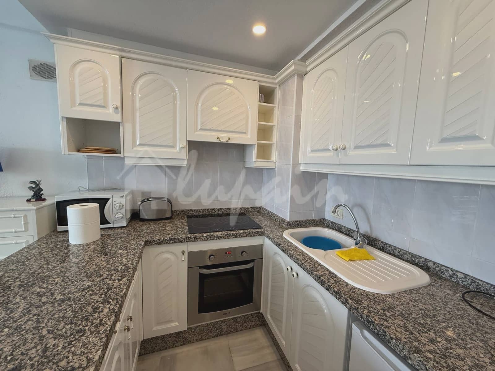 1 bedroom Apartment for sale in San Eugenio with pool - € 425,000 (Ref: 9400133)