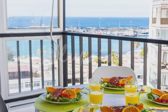 1 bedroom Apartment for sale in Los Cristianos, Arona - € 335,000 (Ref: 9400134)