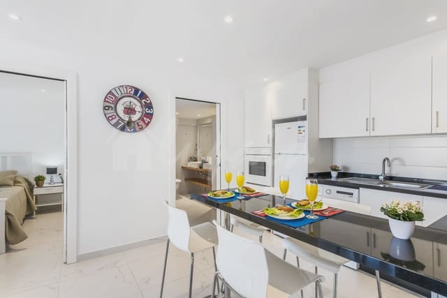 1 bedroom Apartment for sale in Los Cristianos, Arona - € 335,000 (Ref: 9400134)