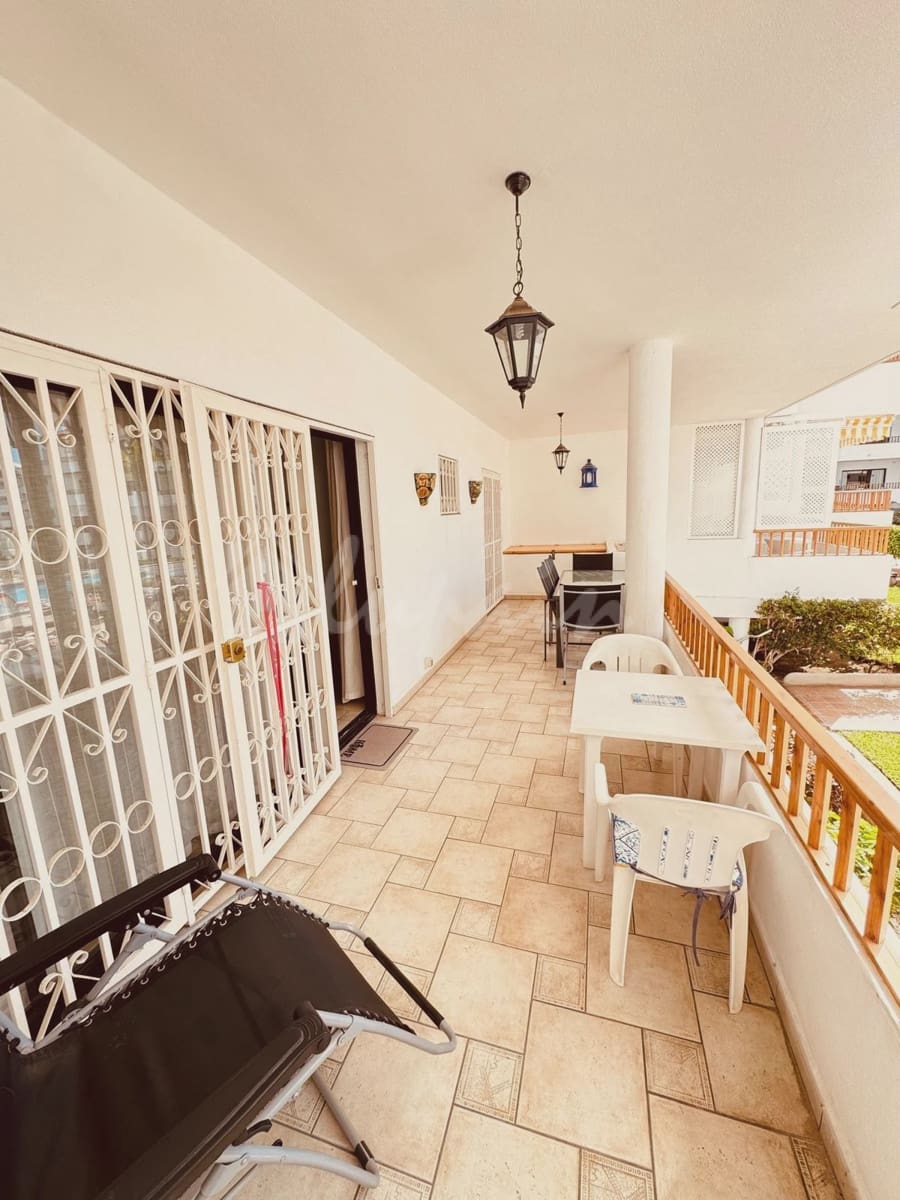2 quarto Apartamento para venda em Los Cristianos com piscina - 460 000 € (Ref: 9405932)