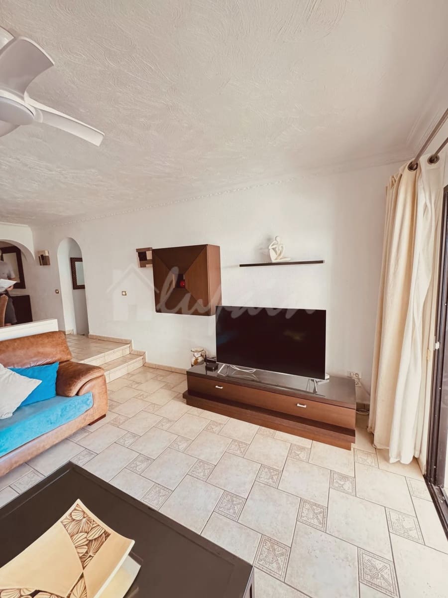 2 quarto Apartamento para venda em Los Cristianos com piscina - 460 000 € (Ref: 9405932)