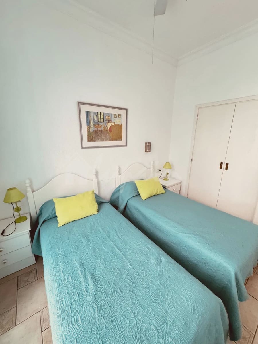 2 quarto Apartamento para venda em Los Cristianos com piscina - 460 000 € (Ref: 9405932)