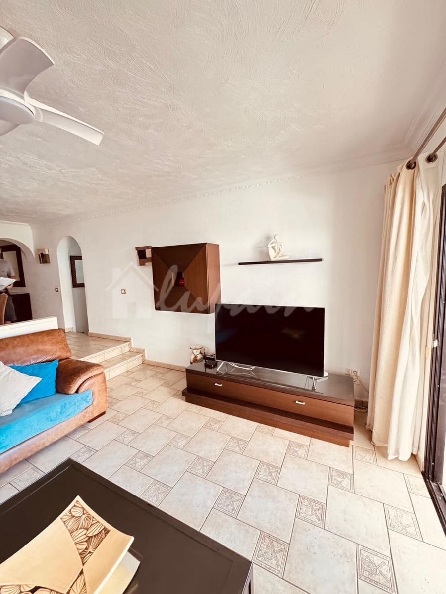 2 soverom Leilighet til salgs i Los Cristianos med svømmebasseng - € 449 000 (Ref: 9405932)