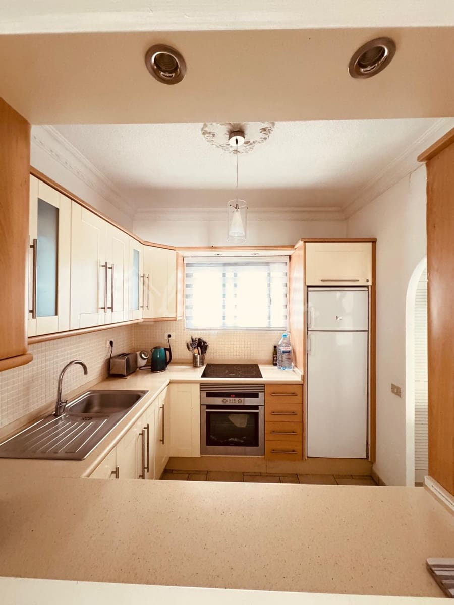 2 soverom Leilighet til salgs i Los Cristianos med svømmebasseng - € 449 000 (Ref: 9405932)