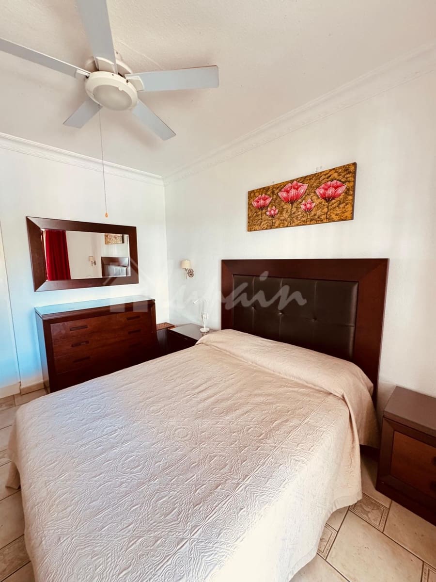 2 soverom Leilighet til salgs i Los Cristianos med svømmebasseng - € 449 000 (Ref: 9405932)