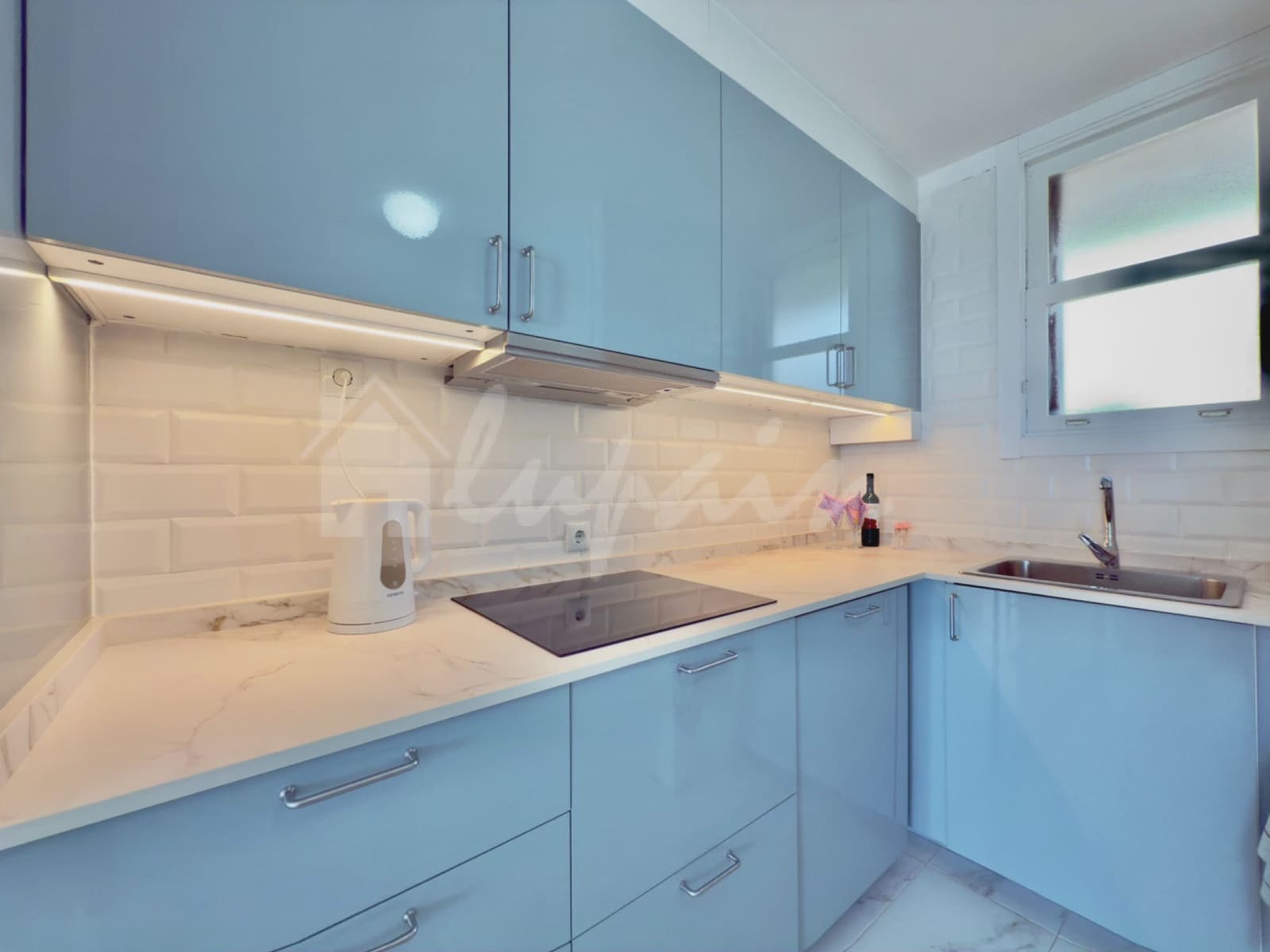 1 sypialnia Apartament na sprzedaż w Los Cristianos z basenem - 425 000 € (Ref: 9413460)
