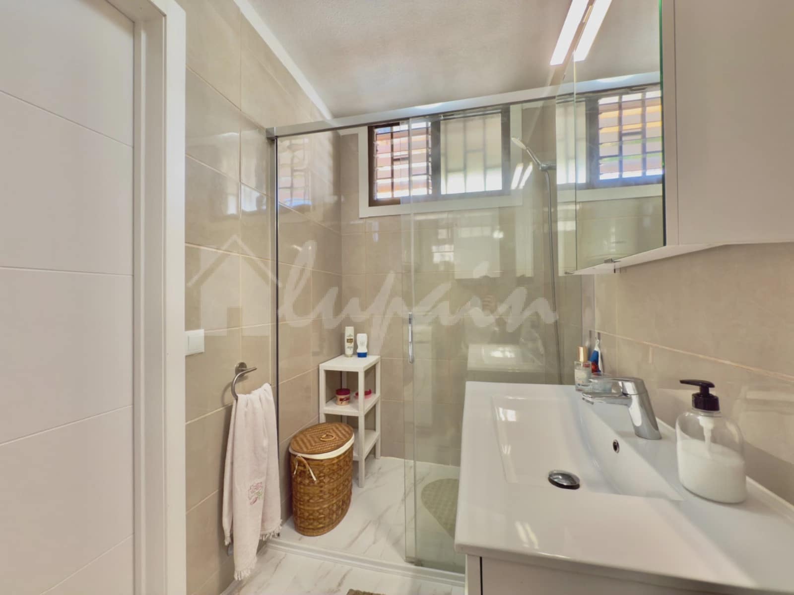 1 sypialnia Apartament na sprzedaż w Los Cristianos z basenem - 425 000 € (Ref: 9413460)