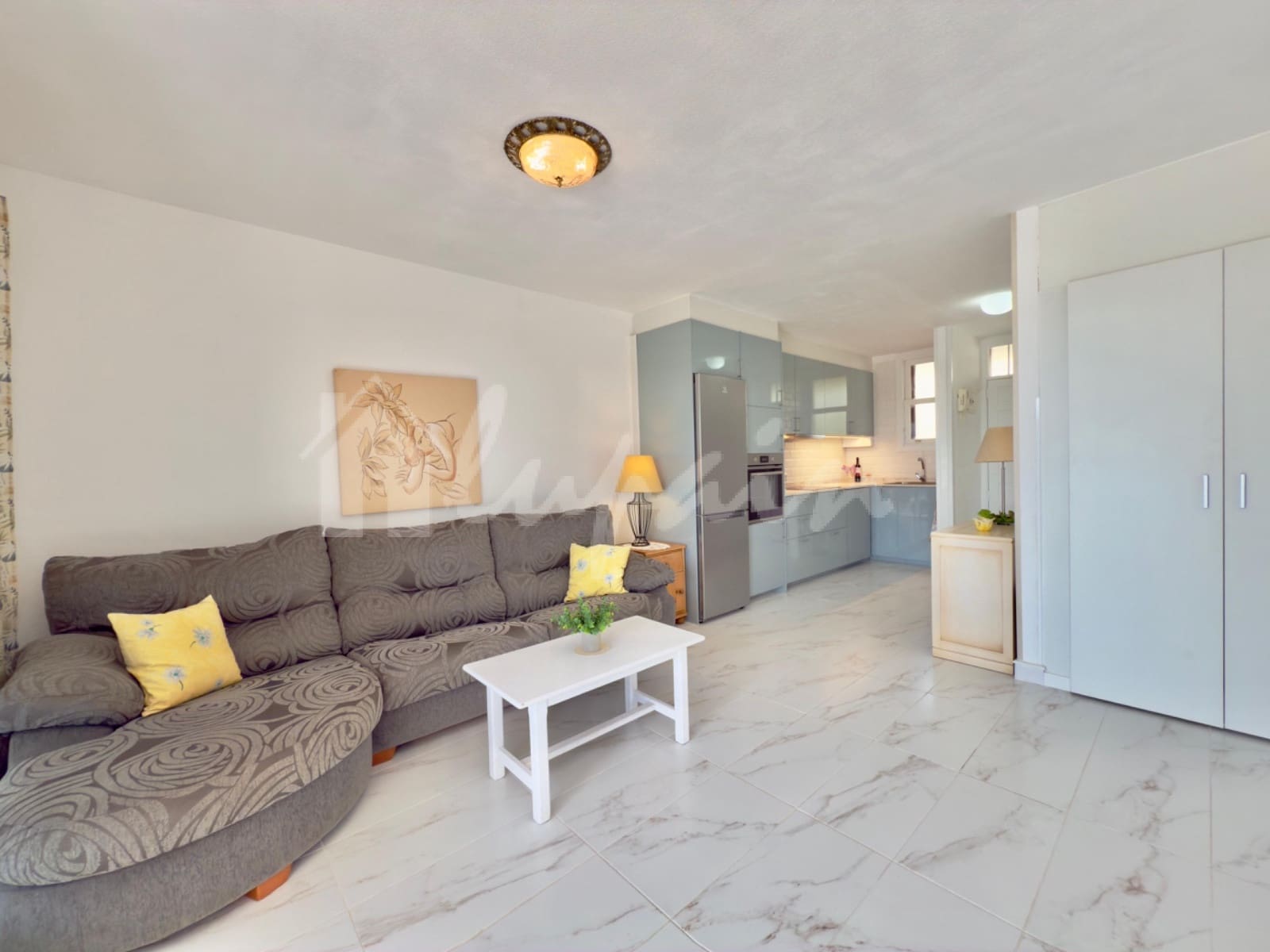 1 quarto Apartamento para venda em Los Cristianos com piscina - 425 000 € (Ref: 9413460)